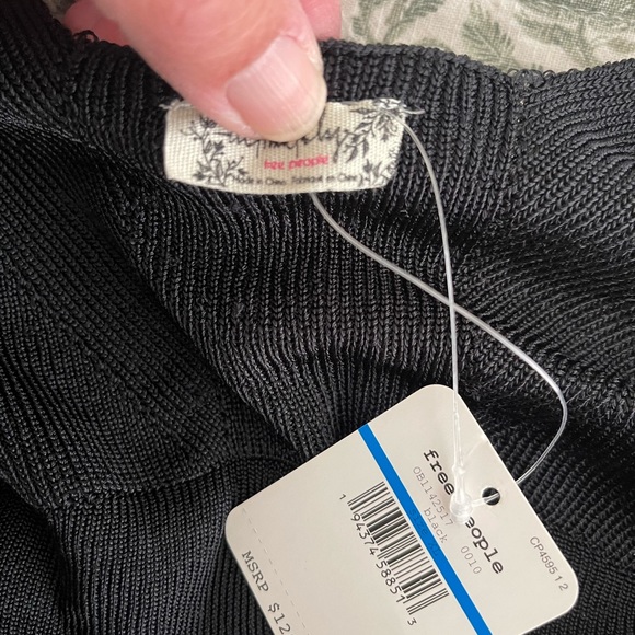 Free People Ribbed Black Cropped Top - Picture 4 of 7